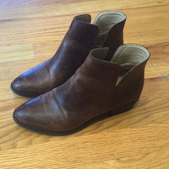 Splendid Hamptyn Vintage Looking Ankle Bootie - Picture 4 of 5